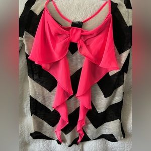 Daytrip from Buckle Chevron Sweater with Pink Bow